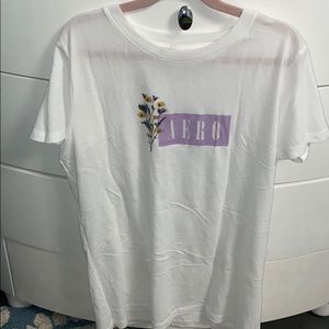 white short sleeve shirt